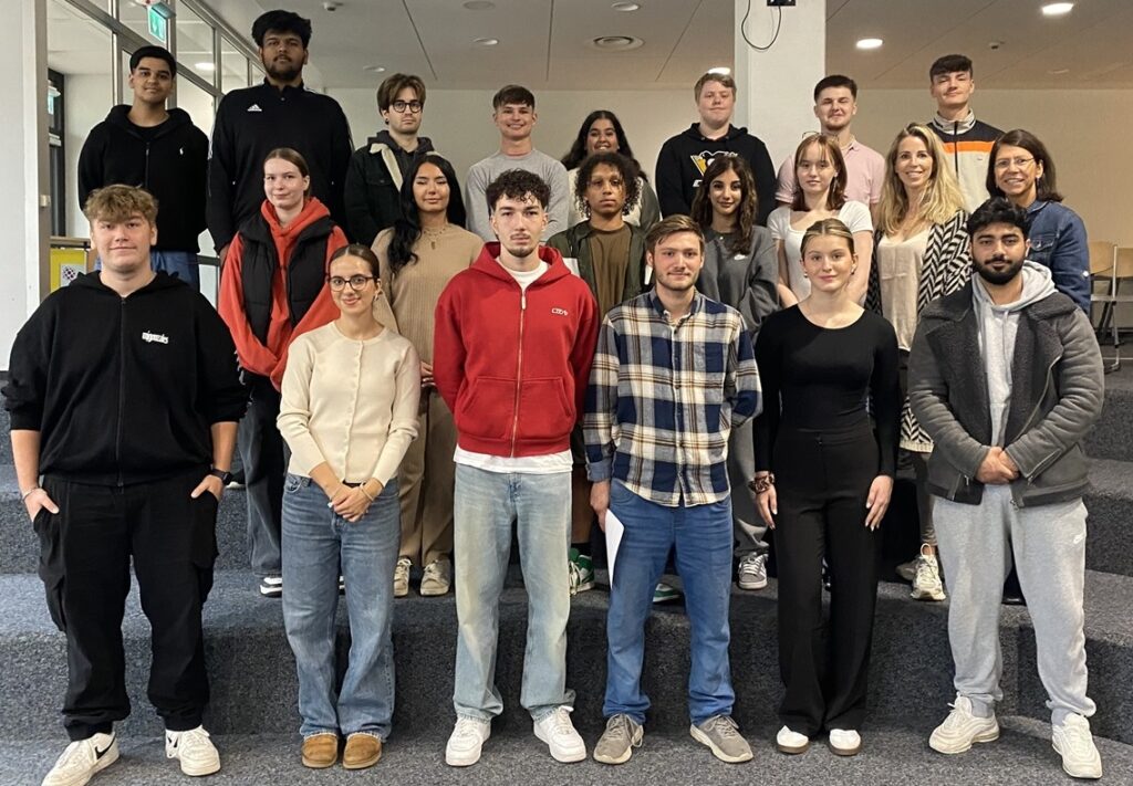 BEWERBUNGSFRISTEN BBZ NORDERSTEDT visual data 5